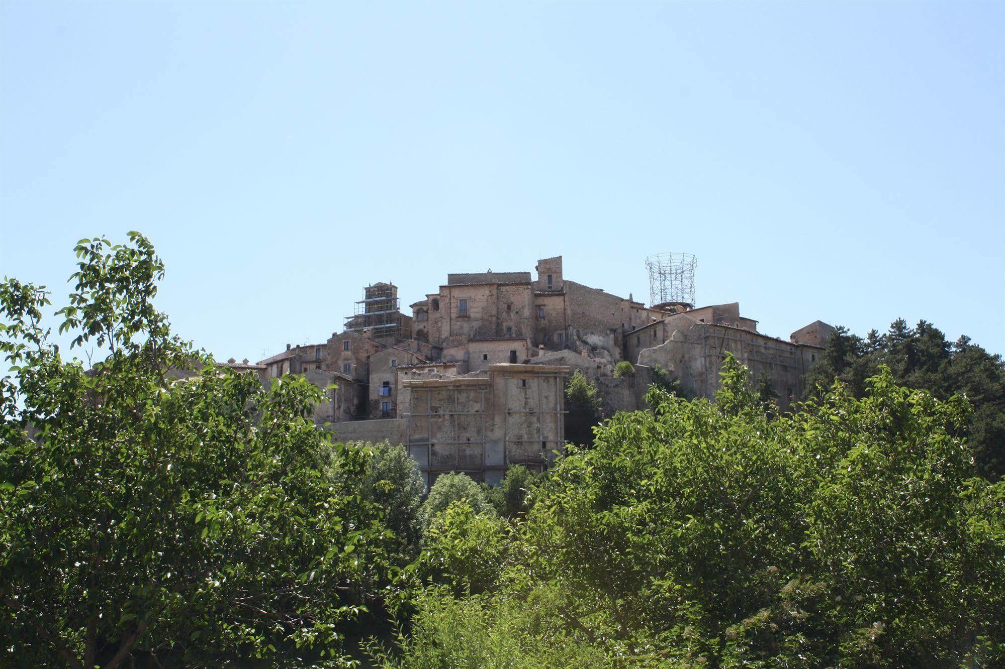 La Casa Su Le Dimore Del Borgo Santo Stefano Di Sessanio Eksteriør bilde